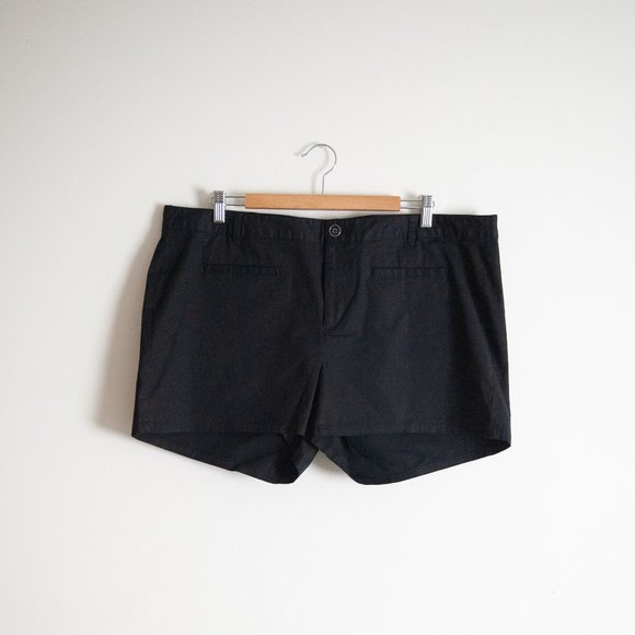 GAP | BLACK SHORTS - Picture 1 of 4